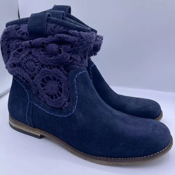 The Sak suede pull-on blue booties crochet stitching detail women Size 6 - Picture 4 of 11